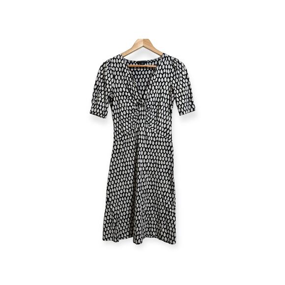 Banana Republic Women’s Cream Black Short Sleeve Printed Silk Blend Dress Small - Picture 1 of 12